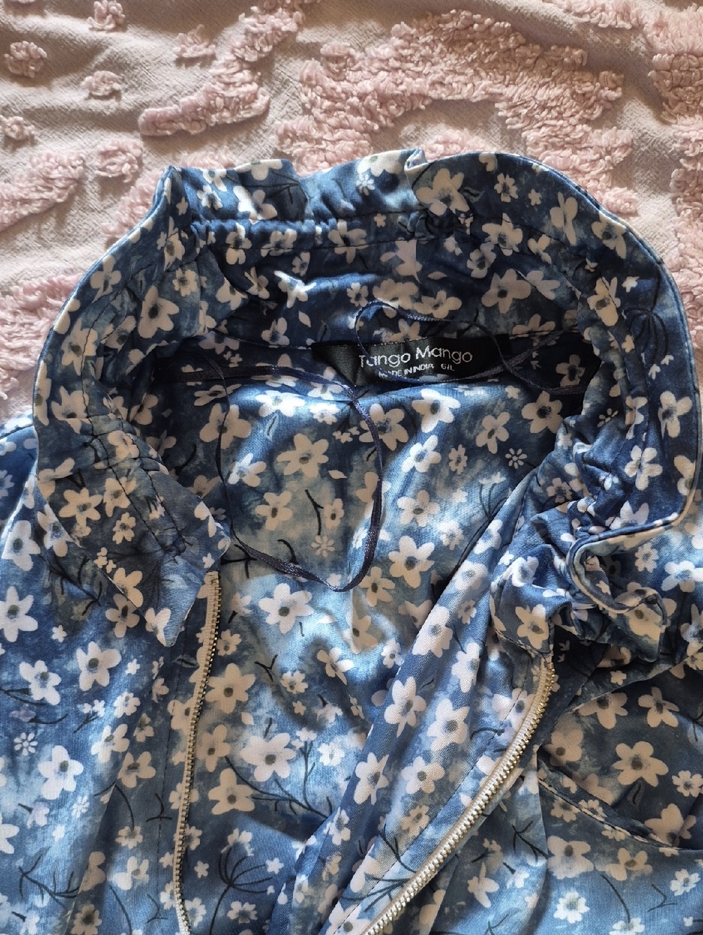 Tango Mango Sleeveless 1/4 Zip Front High Stand Up Neckline Blue White Floral L - Picture 14 of 14